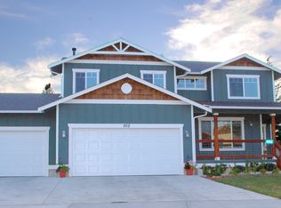 952 Homestead Dr, Burlington, WA 98233