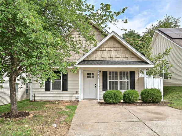 3629 Silver Ore Ln, Charlotte, NC 28216