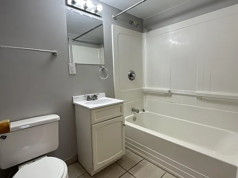 4208 Middlebury Ave #1 — Photo 9