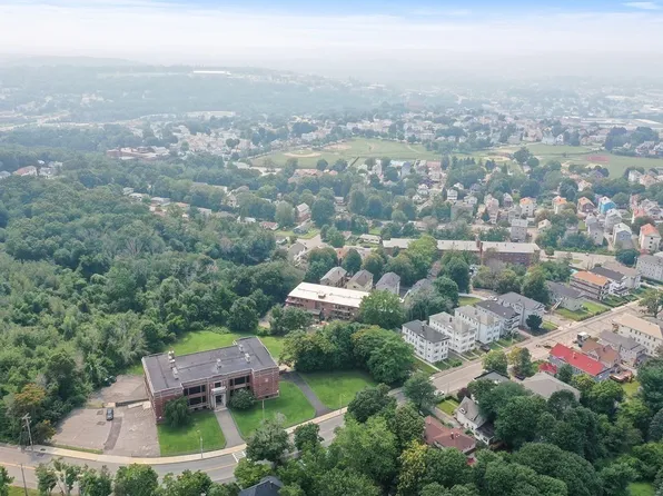 10 Rutledge St APT 3G, Worcester, MA 01604