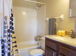 5524 Terrace View Ct, Saint Louis, MO 63128