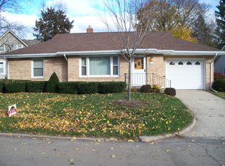 1107 Illinois Ave, Mendota, IL 61342