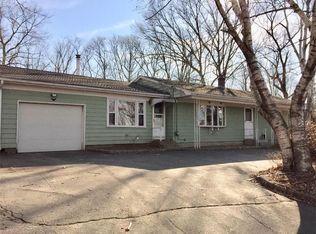 145 Boston St, Coventry, RI 02816
