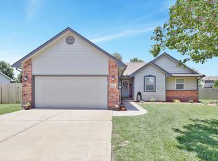 11120 W Central Park Ct, Wichita, KS 67205
