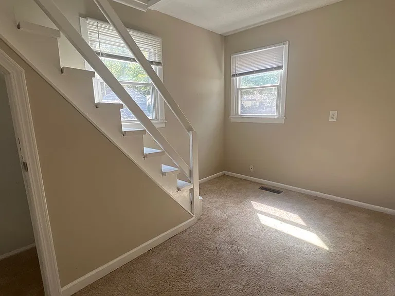 2250 N Goodlet Ave — Photo 2