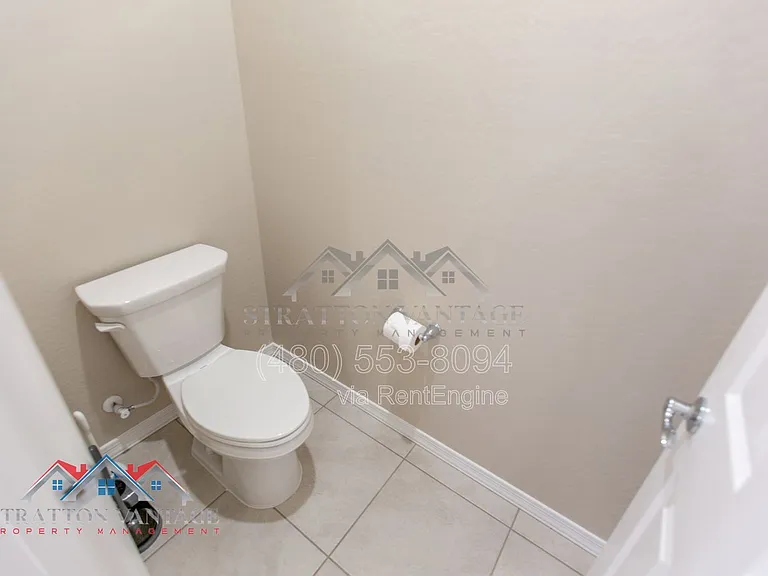 15769 W Voltaire St — Photo 32