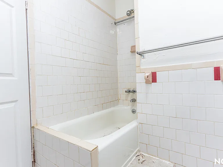 571 Lincoln Pl #2B — Photo 9