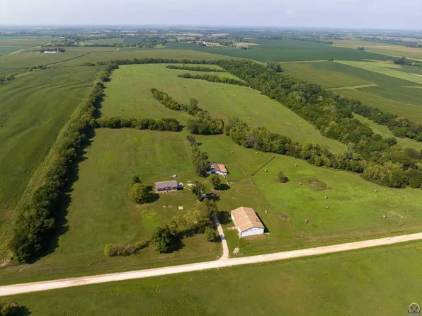 18648 190th Rd, Denison, KS 66419