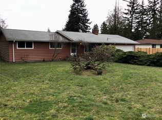 615 Johns Rd E, Tacoma, WA 98445