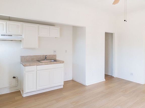 3rd image of 4567 Pickford St APT 8