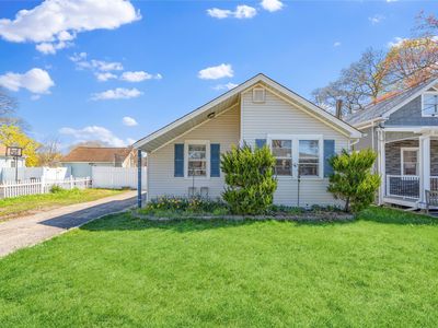 244 Laverne Avenue, Holbrook, NY, 11741