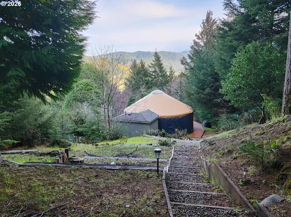 Hensley Hill Rd, Pt Orford, OR 97465