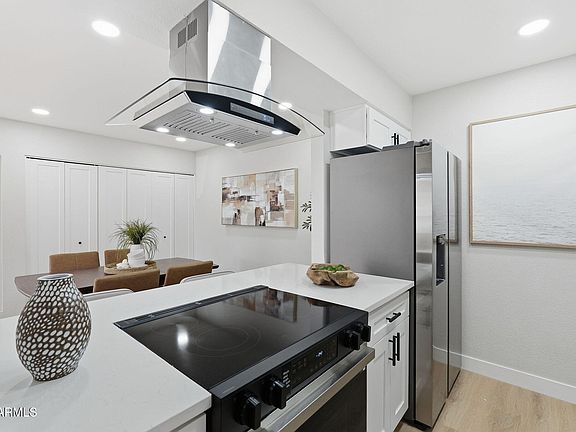 3rd image of 930 S DOBSON Road #83