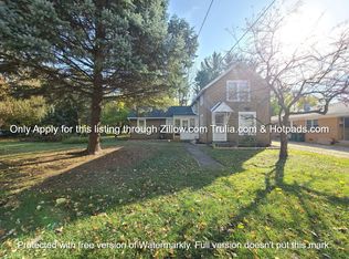 559 E 17th St, Lockport, IL 60441
