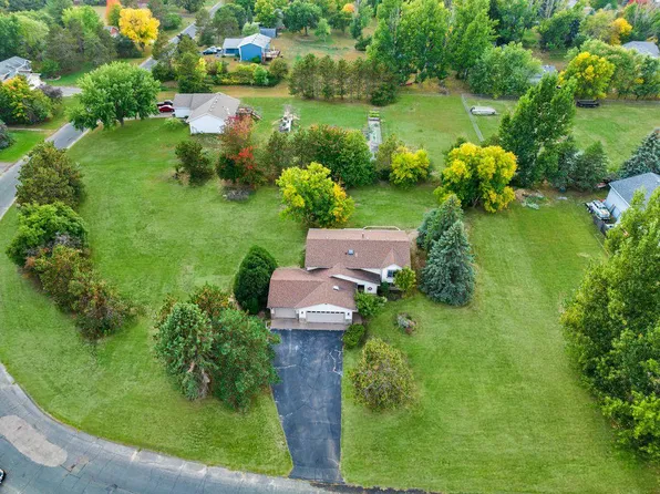 25232 Eureka Ave, Wyoming, MN 55092