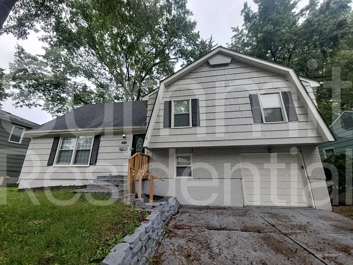 4 bed, 2.0 bath, 1688 sqft, $1,995 — Photo 1