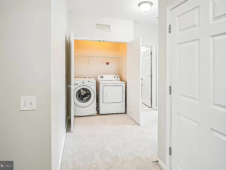 20602 Maitland Ter #14J — Photo 19