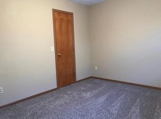 530 E Arrowhead St, Springfield, MO 65807