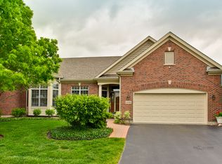 4020 Coyote Lakes Cir, Lake In The Hills, IL 60156