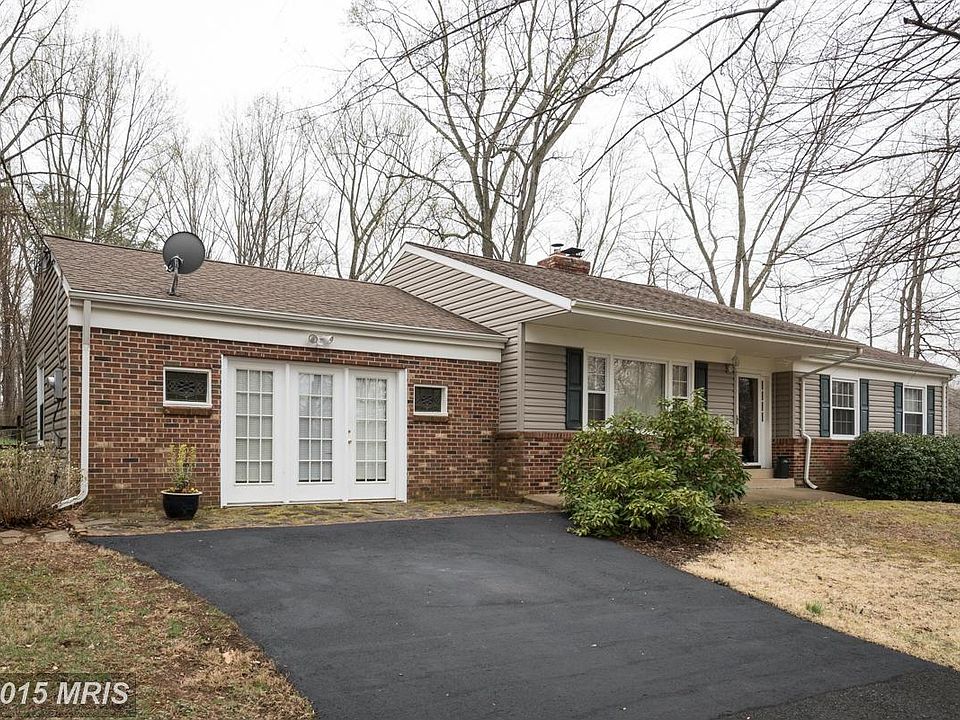 1st image of 155 Dunbar Dr