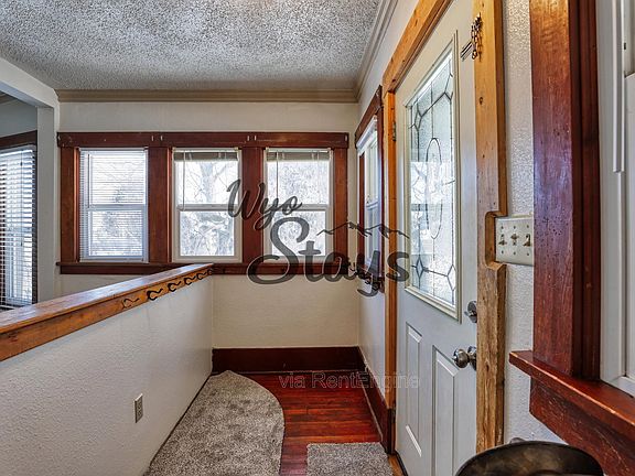 4th image of 625 Lewis St #M