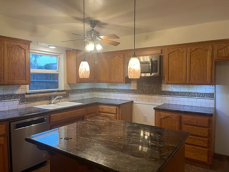 6012 Fair Oaks Dr — Photo 6