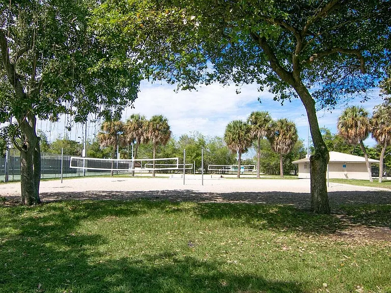 3240 Lake Osborne Dr #208 — Photo 23
