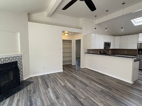 4th image of 2111 Margalene Way