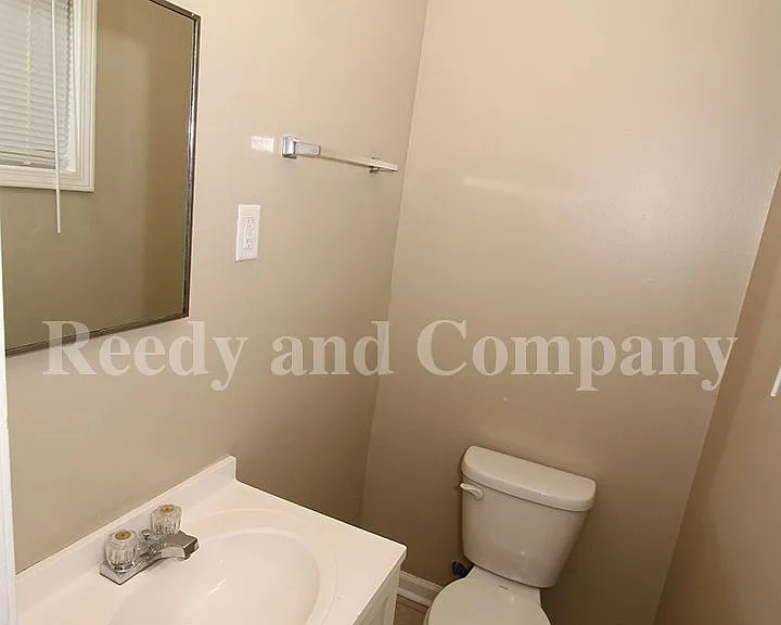 4041 Hitchcock St — Photo 15