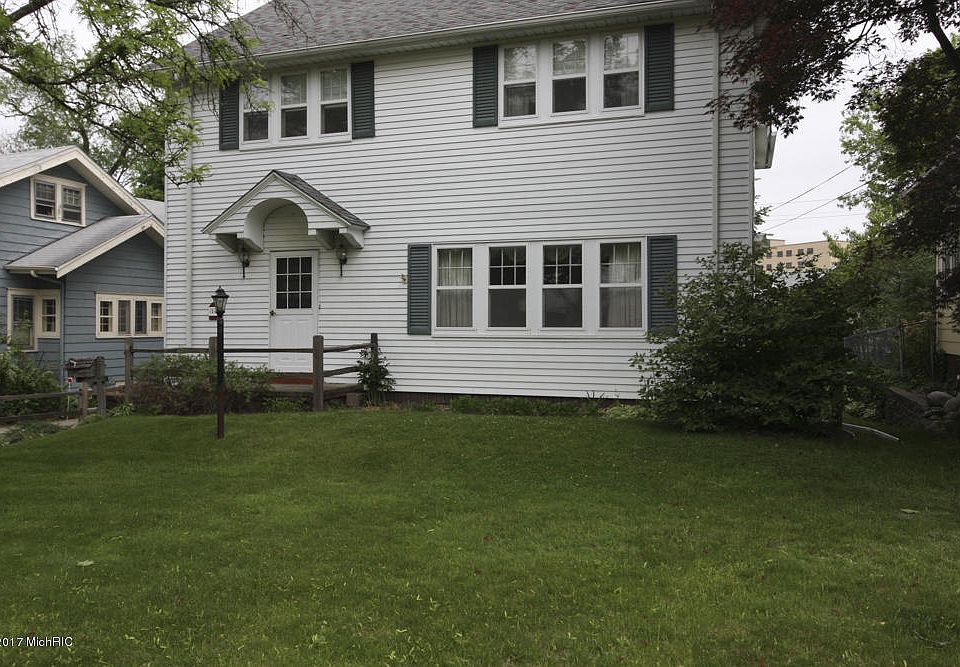 1st image of 19 Latta St
