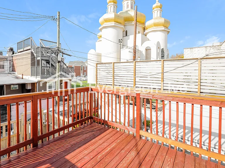 512 S Port St — Photo 4