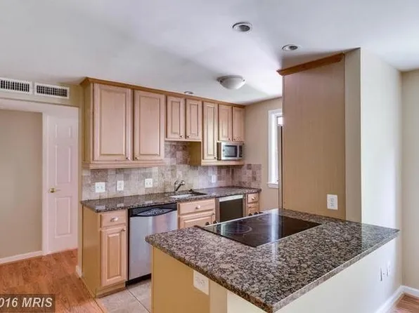 706 S Arlington Mill Dr APT 204, Arlington, VA 22204