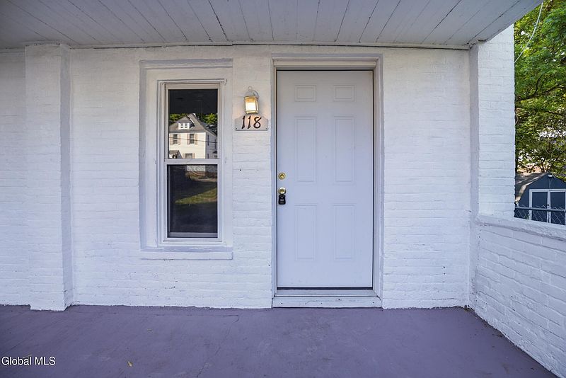 5th image of 118 Robinson Street