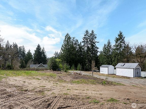 5th image of 17227 4th Avenue NW
