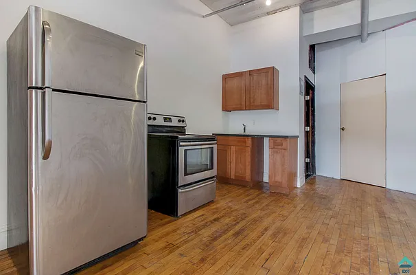 Rented by EXR | media 7