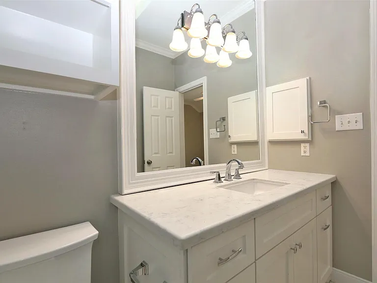 1409 Anita St — Photo 18