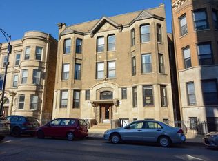 906 W Montrose Ave #4, Chicago, IL 60613