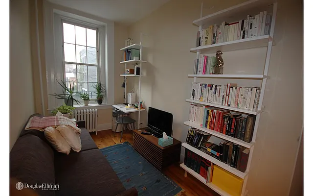 Rented by Douglas Elliman | media 25