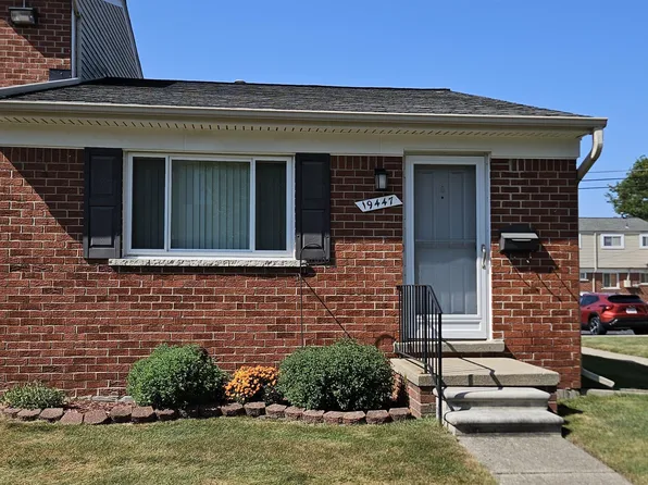 19447 Highlite Dr S, Clinton Township, MI 48035