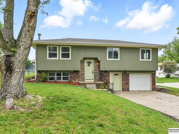 12956 Grand Ave, Omaha, NE 68164