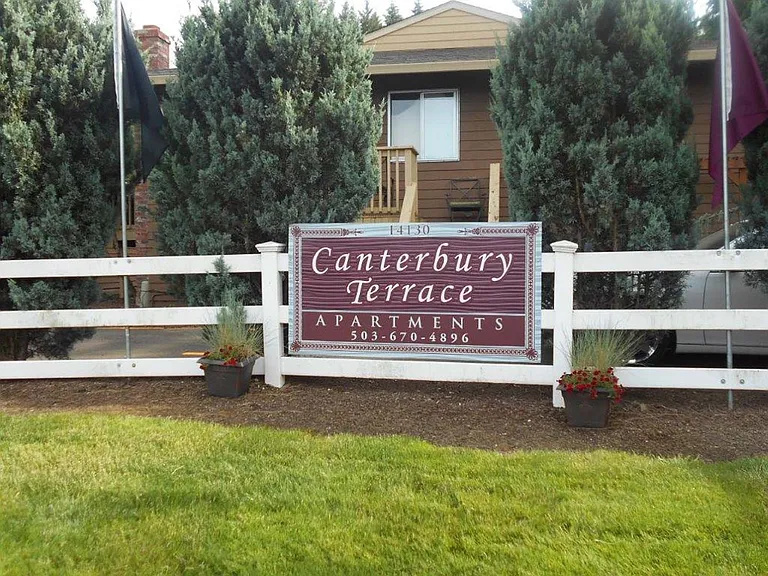 Canterbury Terrace Apartments — Photo 9