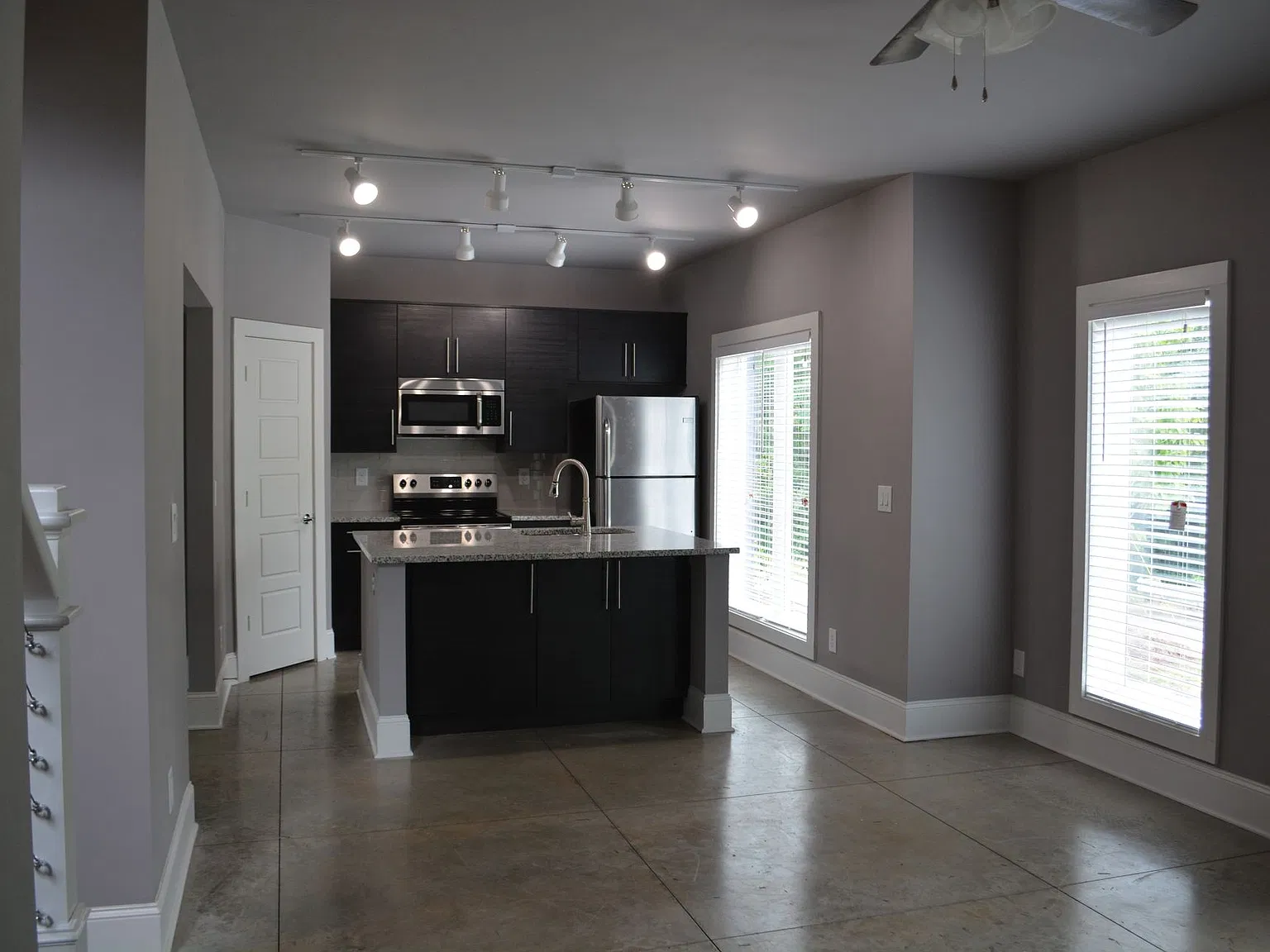 4 bed, 1593 sqft, $800 — Photo 3