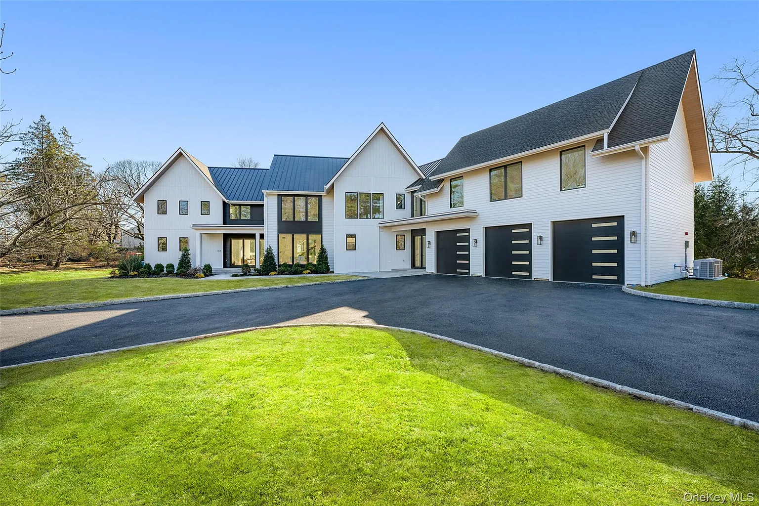 144 Wendover Road photo 1