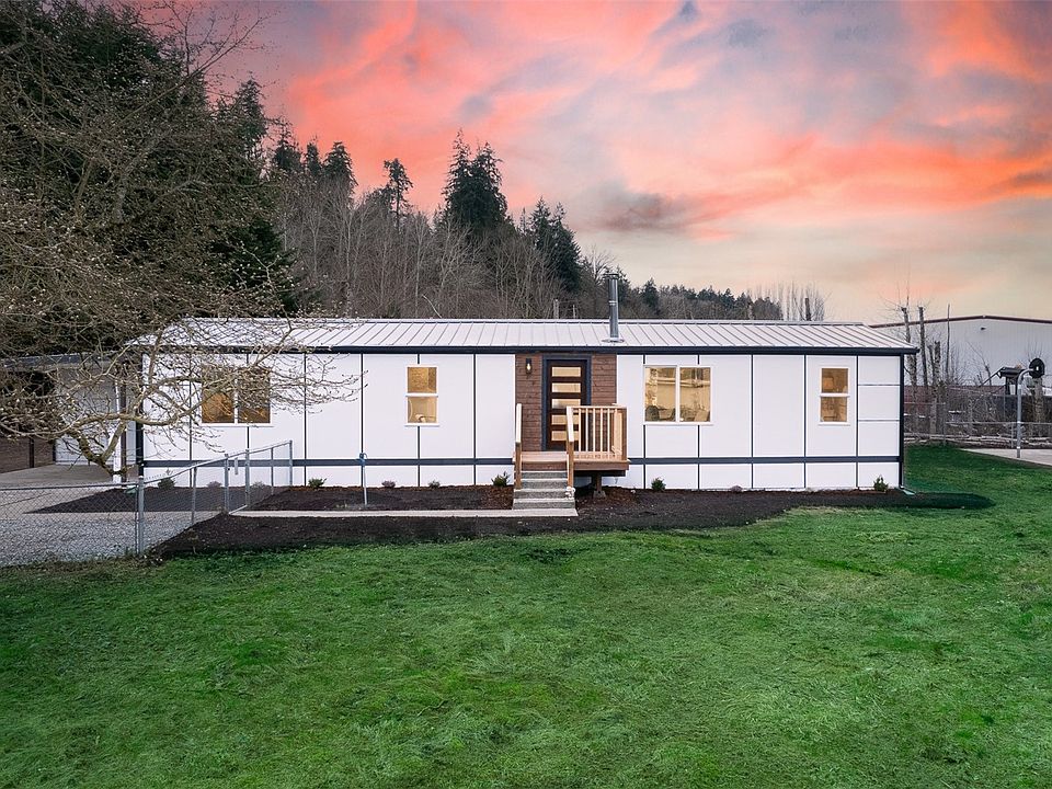 1st image of 14207 Pioneer Way E
