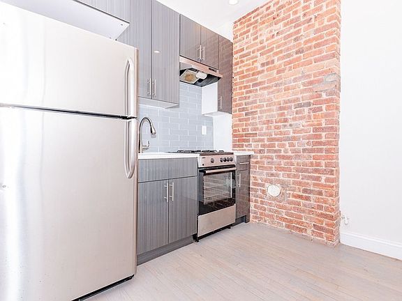 5th image of 162 Sumpter St APT 2L