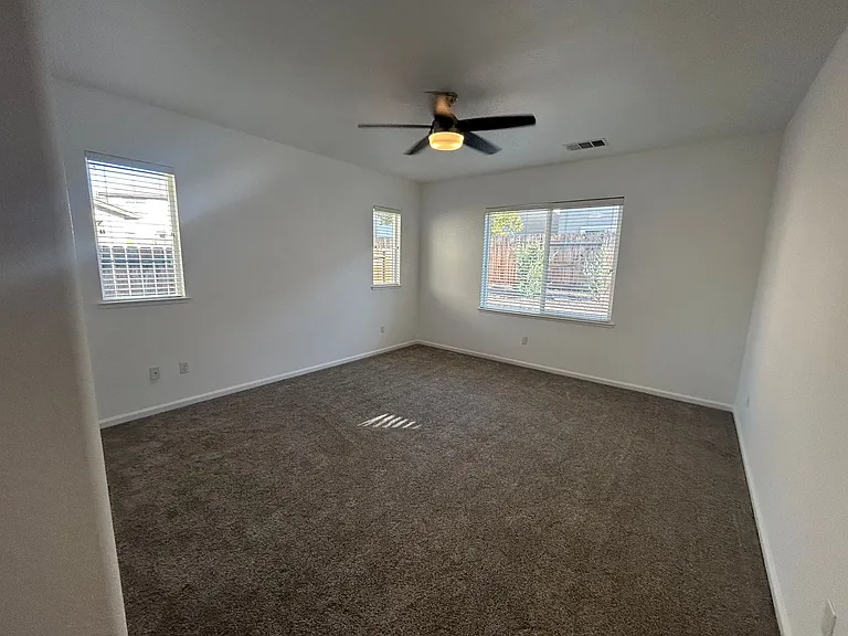 1850 Cascade Stable Dr — Photo 5