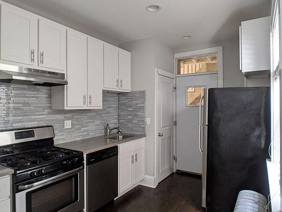 4th image of 5160 N Leavitt St #2WW
