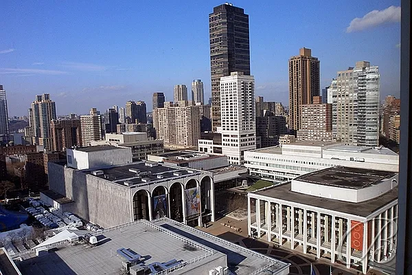 Sold by Bellmarc Realty | media 9