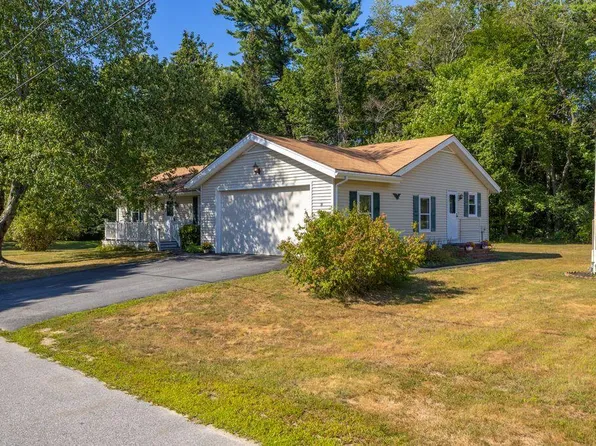 9 Maple Street, Cumberland, ME 04021