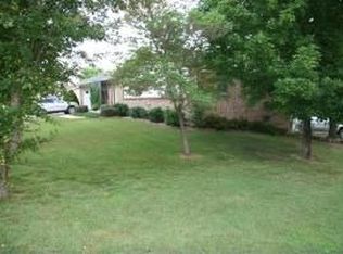 111 Mockingbird St, Harrison, AR 72601